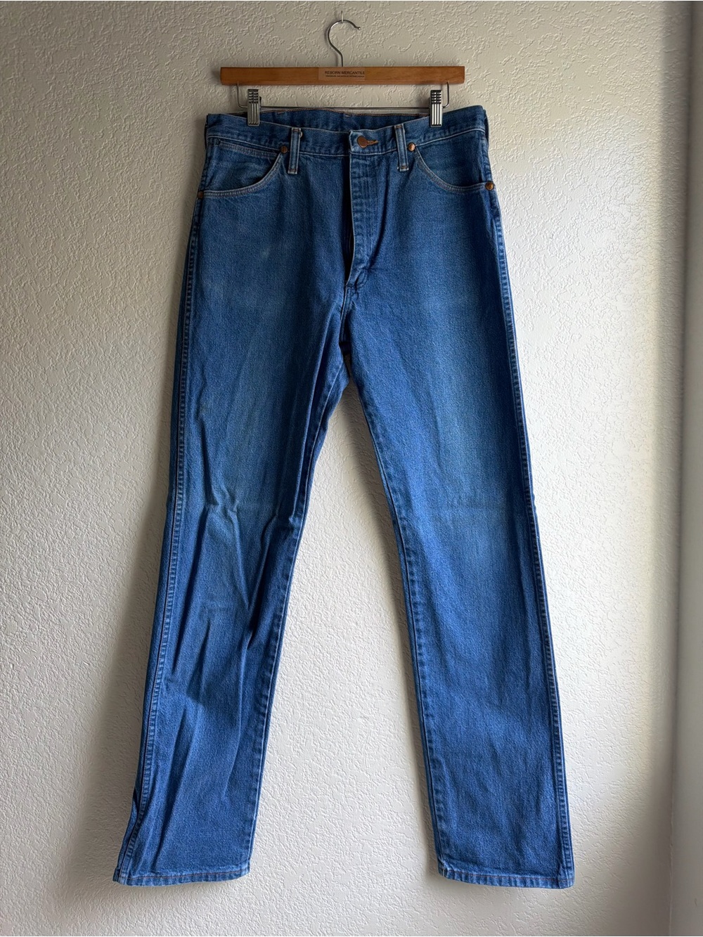 Wrangler Classic Cowboy Cut Straight Jeans in Blue